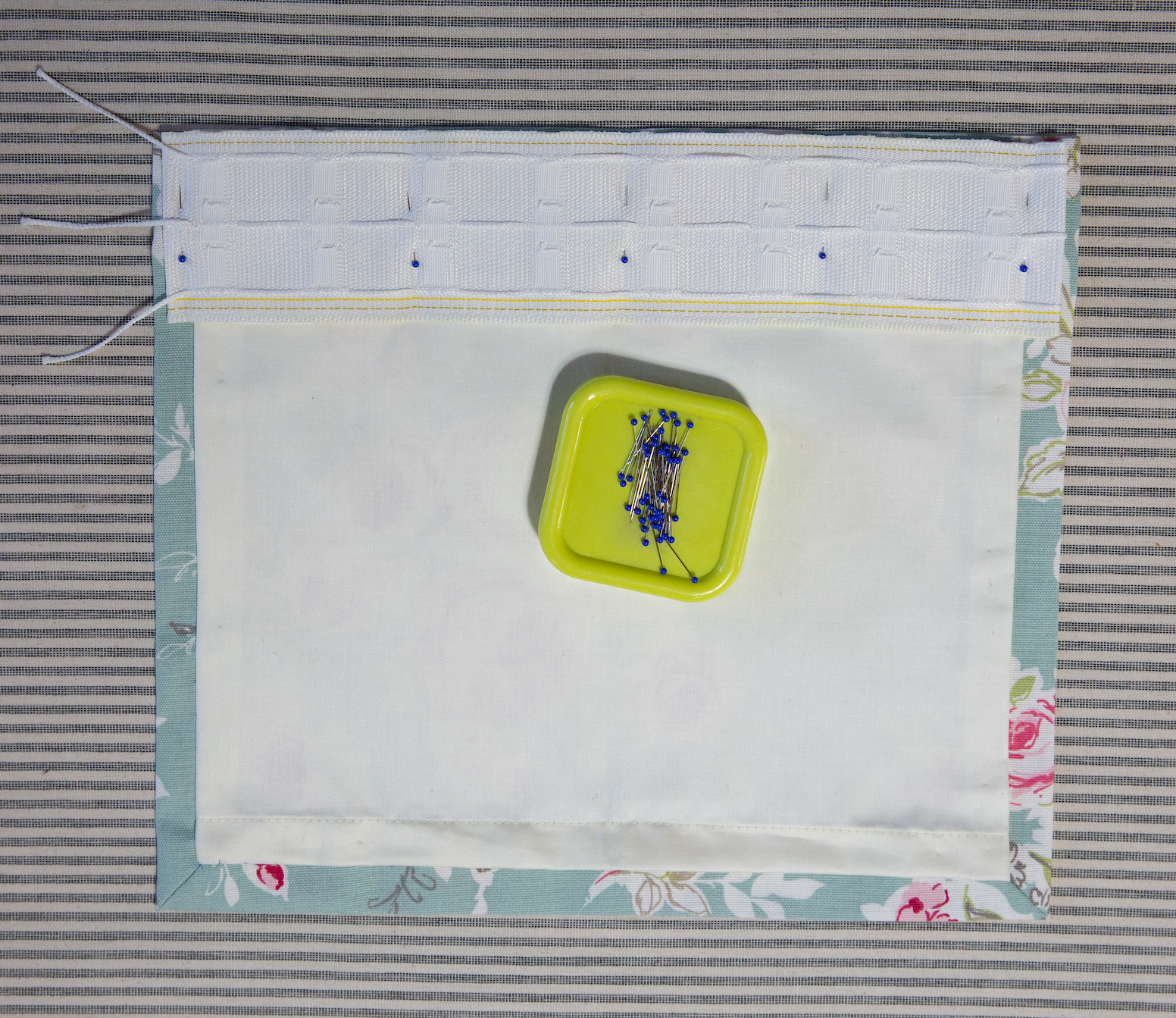 <strong>Video Tutorial</strong> How to attach pencil pleat tape